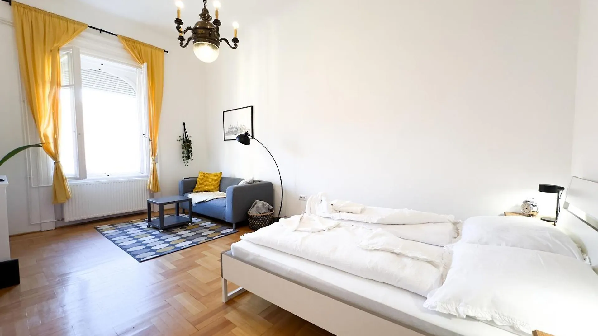Kiraly Levente - Center Location Ac Apartment Budapest